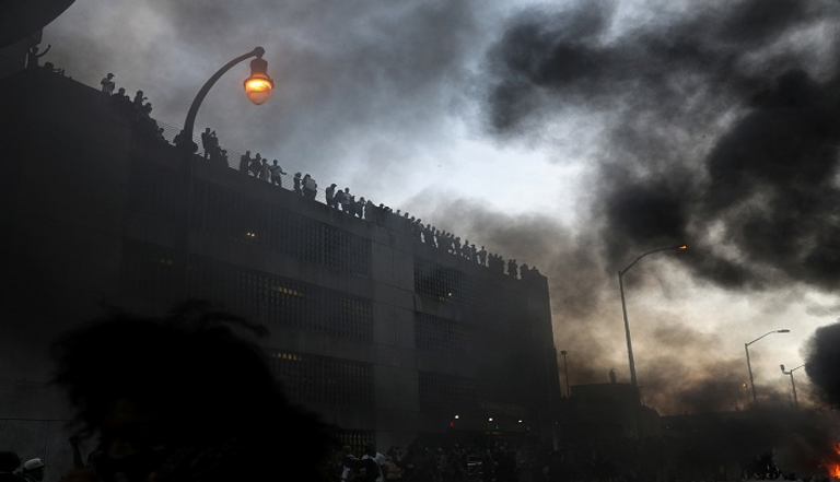 جانب من أعمال العنف في مدينة أتلانتا