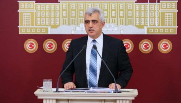 عمر فاروق جرجرلي أوغلو نائب حزب الشعوب الديمقراطي الكردي