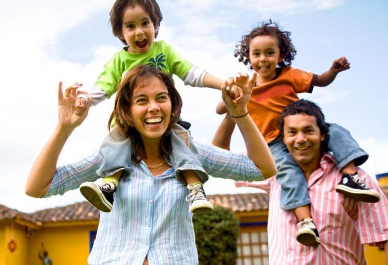 1 يونيو.. اليوم العالمي للوالدين