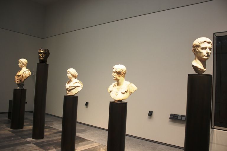 متحف اللوفر في أبوظبي