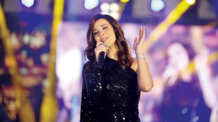 النجمة الأمريكية بيلي إيليش