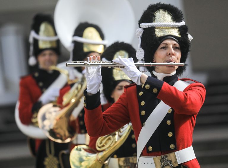 مغنون ينشرون الأمل في شوارع ليتوانيا