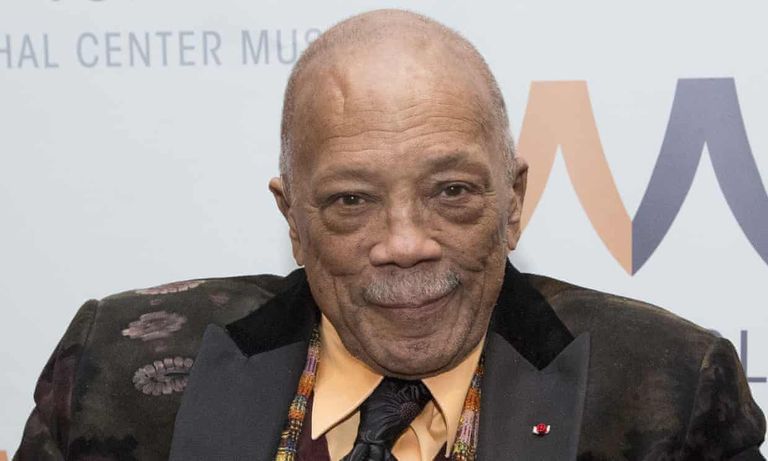 كوينسي جونز، مكتشف المواهب الأمريكي العديد من رموز الموسيقى شاركوا في الحملة تضامنا مع قضية جورج فلويد