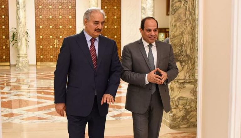 الرئيس المصري عبدالفتاح السيسي وقائد الجيش الليبي المشير حفتر- أرشيفية