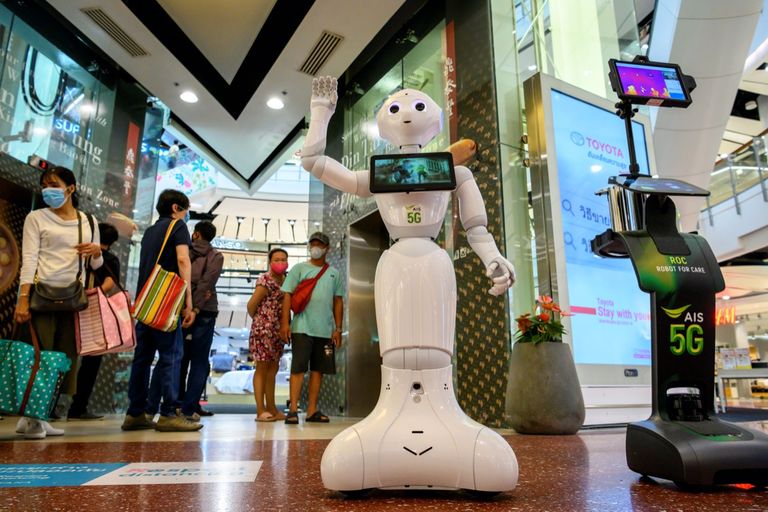 روبوتات تكافح