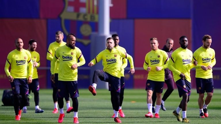 جانب من تدريبات برشلونة الإسباني ليونيل ميسي قائد برشلونة