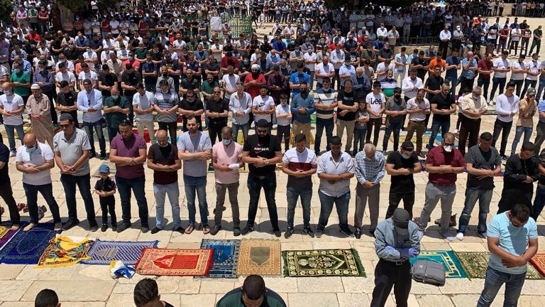 صلاة الجمعة بالأقصى