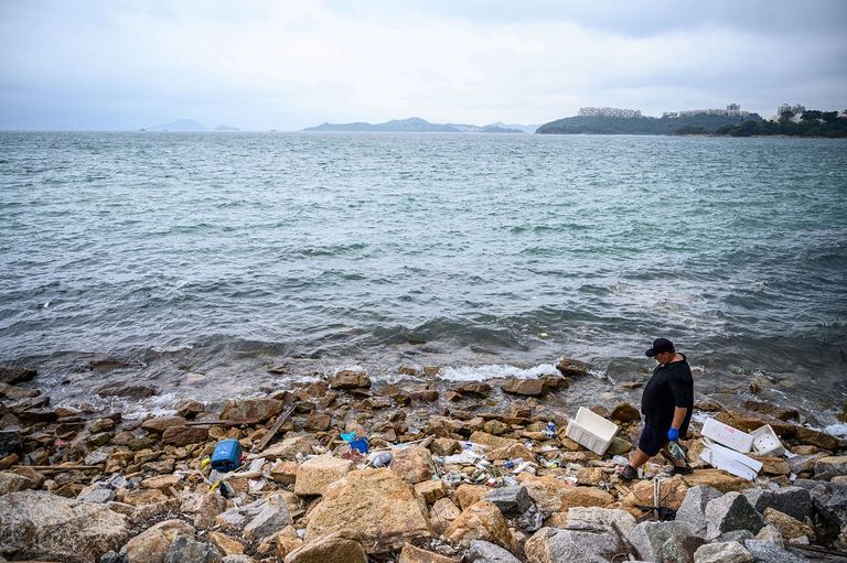 الأقنعة عبء إضافي على البيئة البحرية