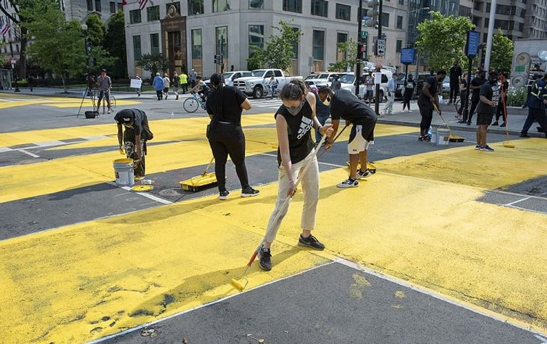 جانب من شعار