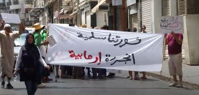 مظاهرة في الجزائر ضد فتنة قناة الجزيرة القطرية النظام القطري.. ربع قرن من التآمر على الجزائر