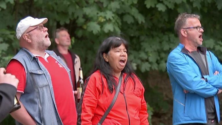 جماهير يونيون برلين في الغابة