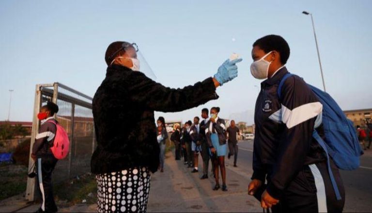 جنوب أفريقيا تعيد فتح مدارسها 