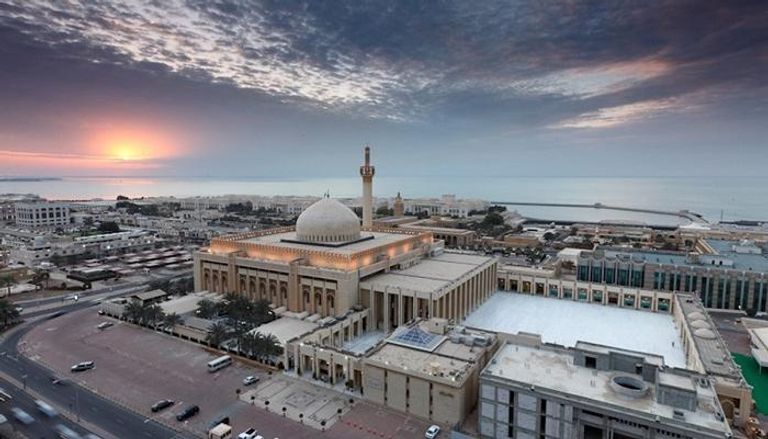 الكويت تعلن إعادة افتتاح مساجدها الأربعاء