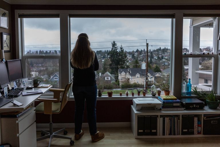 الناشطة النسوية الفرنسية-الكولومبية فلورانس توما