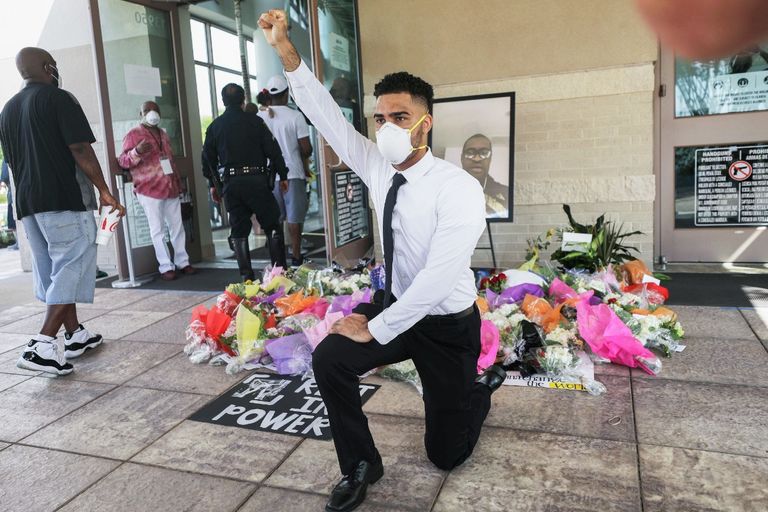 جدارية لتكريم فلويد في هيوستن