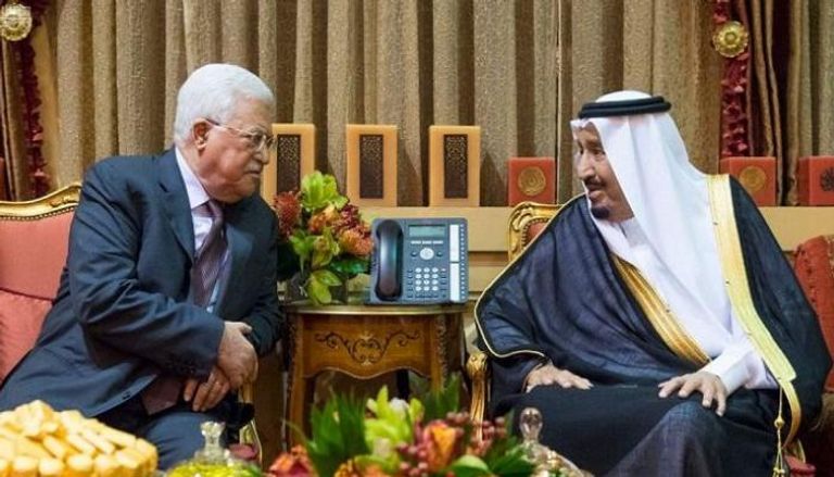 خادم الحرمين الشريفين والرئيس الفلسطيني - أرشيفية