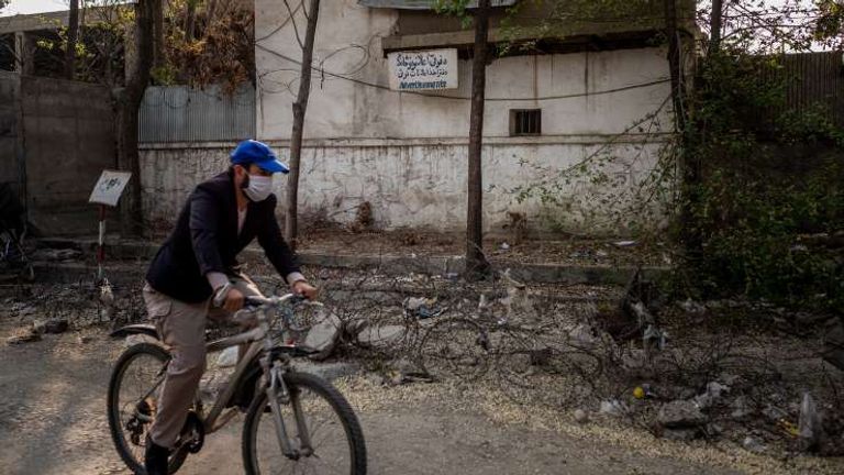 المذيع الأفغاني محمد أغا ذكي