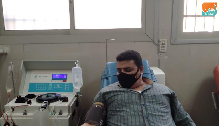 المصري شاكر الصمادي المتعافى الذي تبرع ببلازما الدم لـ5 مصابين بكورونا