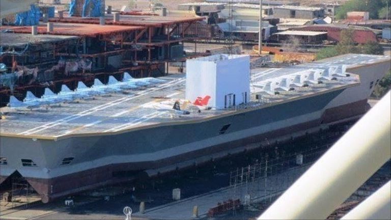 حاملة الطائرات الإيرانية المزيفة 