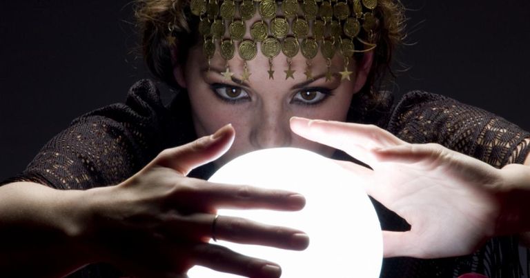 أمريكا أنفقت 2.2 مليار دولار على التنجيم في 2018