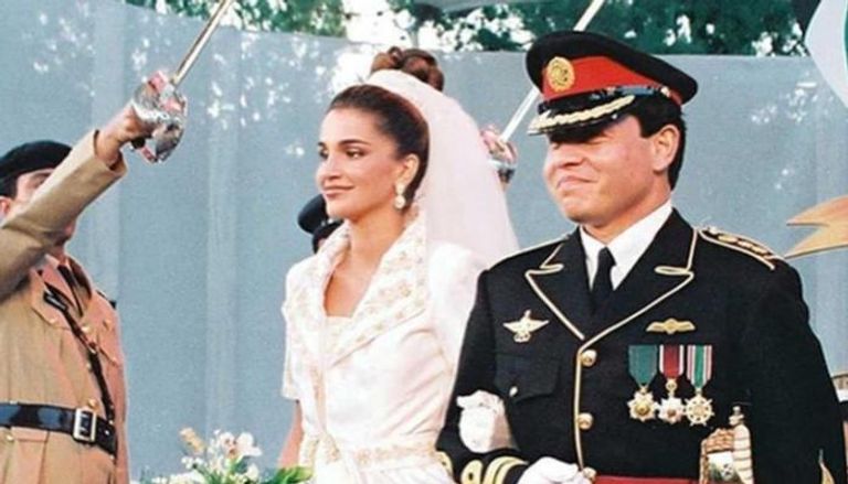 صورة من زفاف الملكة رانيا و العاهل الأردني الملك عبد الله الثاني 