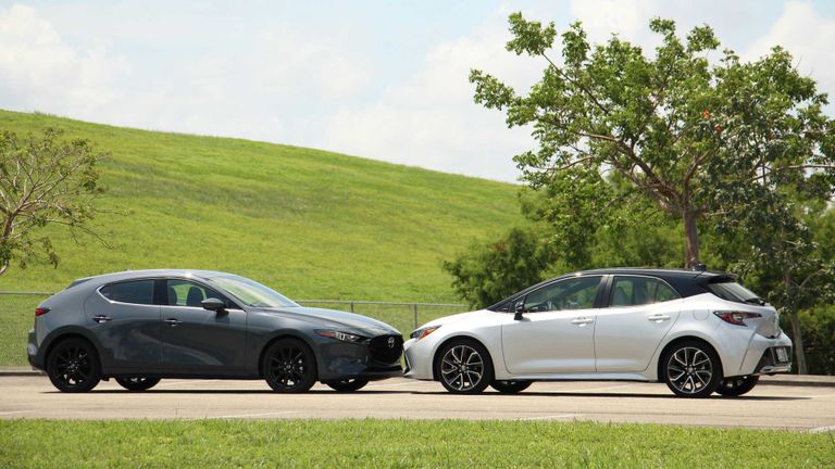 طرازي مازدا 3 و تويوتا كورولا هاتش باك