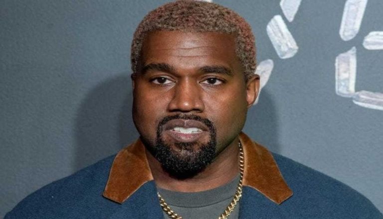 كانييه ويست يدافع عن مايكل جاكسون