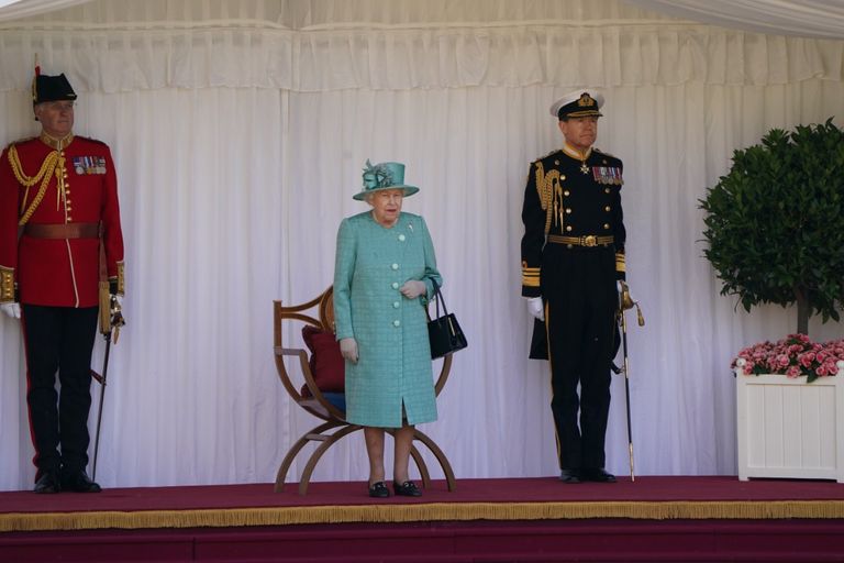 الملكة إليزابيث في قصر قلعة ويندسور