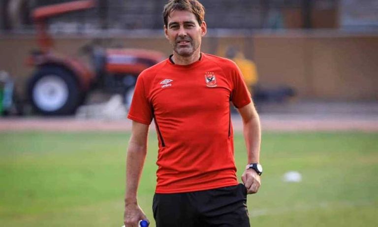 السويسري رينيه فايلر مدرب الأهلي رينيه فايلر وباتريس كارتيرون