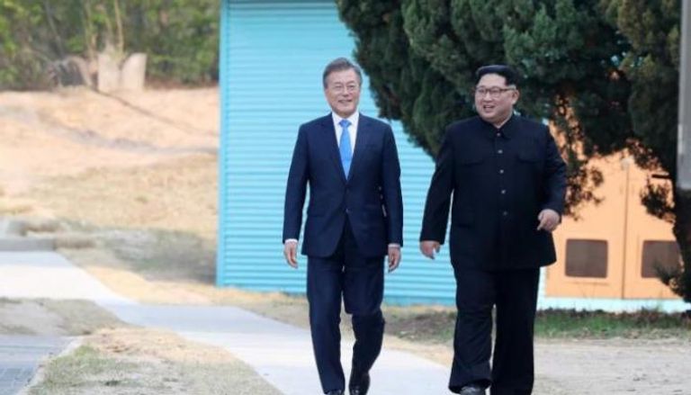 رئيسا الكوريتين الجنوبية والشمالية في قمتهما التاريخية عام 2018