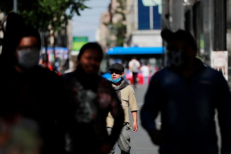 متجر لبيع الكمامات في تايلاند