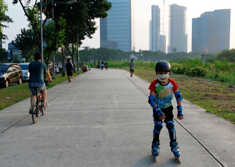 متجر لبيع الكمامات في تايلاند