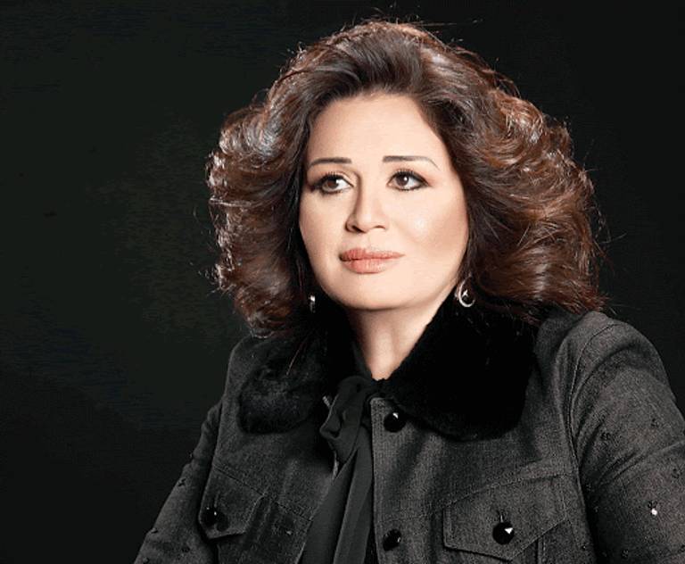 الفنانة المصرية إلهام شاهين الفنانة المصرية إلهام شاهين