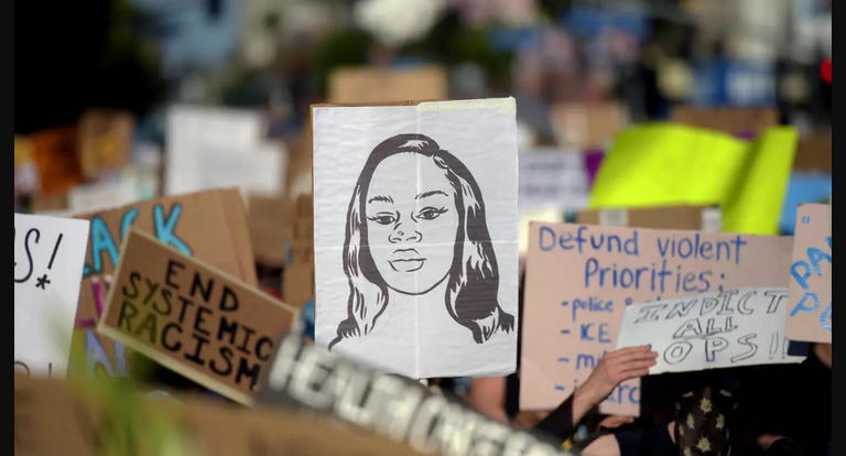 بيونسيه تطالب بالعدالة من قتلة المسعفة السمراء "بريونا تايلور"