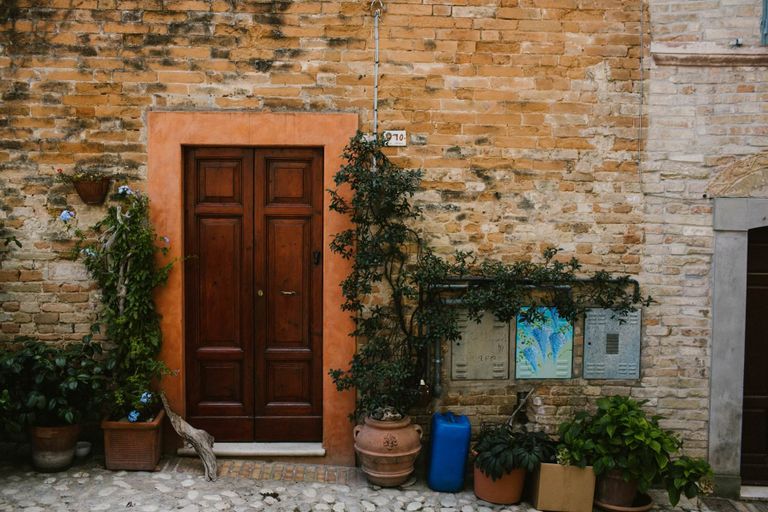 قرية بيتريتولي الإيطالية