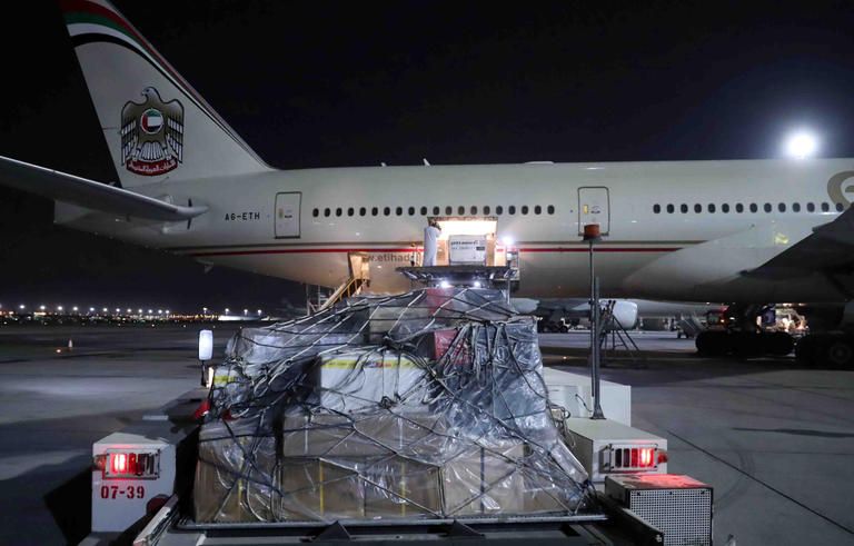 الإمارات تساعد 65 دولة و935 ألف عامل طبي حول العالم