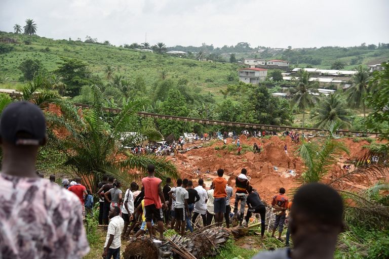 انهيار أرضي يجرف 20 منزلا في أبيدجان