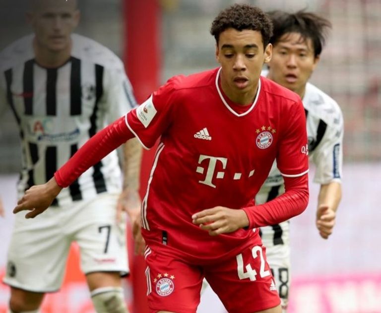 جمال موسيالا بايرن ميونيخ وفرايبورج