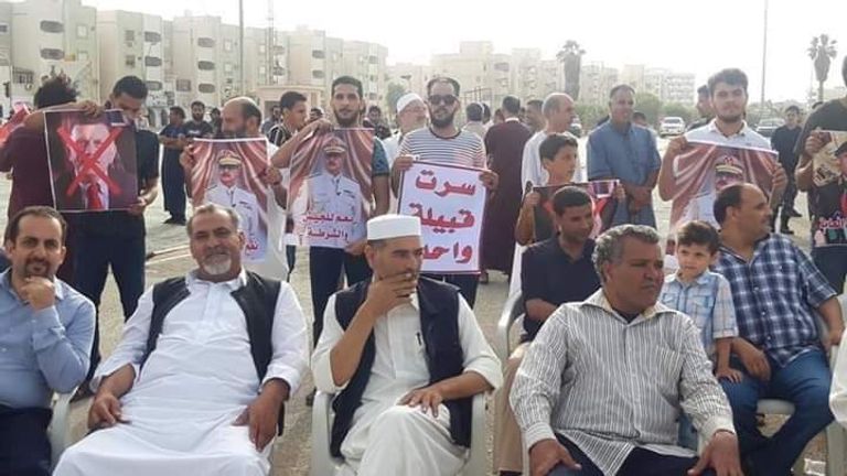 ليبيون تجمعوا في سرت لإعلان تأييدهم للموقف المصري من الازمة الليبية