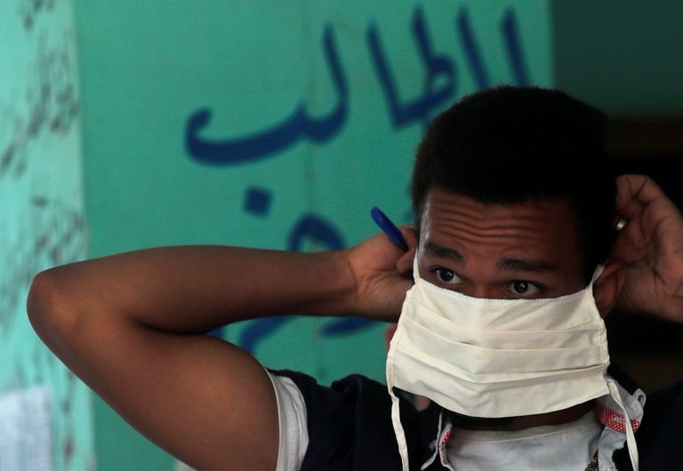 دونالد ترامب خلال تنظيم أول تجمع انتخابي في قاعة مغلقة