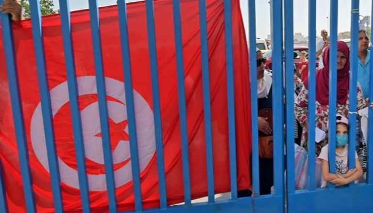 المحتجون التونسيون يطالبون بتنفيذ وعود الحكومة بتوظيفهم - الفرنسية