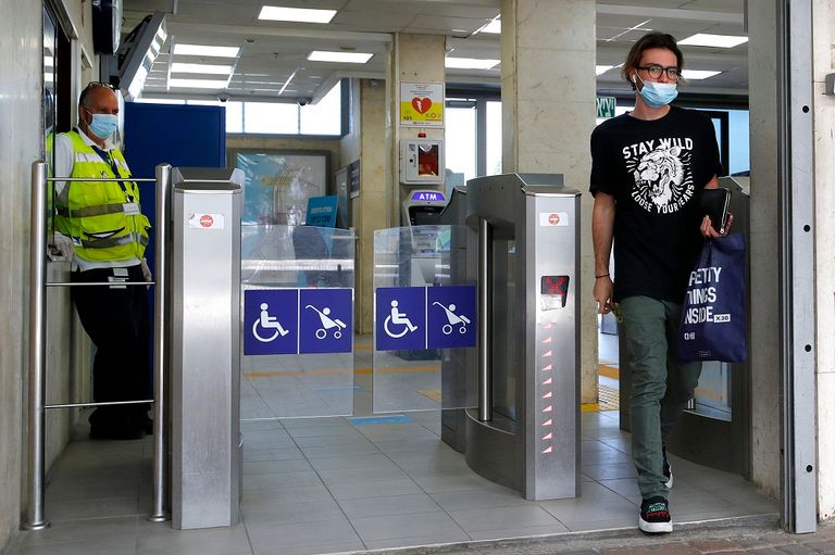 ارتفاع إصابات كورونا حول العالم