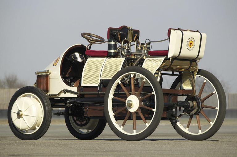 بالصور 7 اختراعات غيرت شكل صناعة السيارات عبر التاريخ