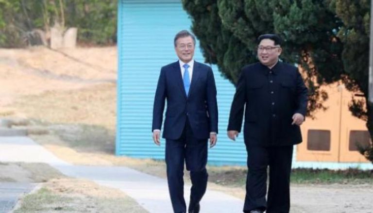 رئيسا الكوريتين الجنوبية والشمالية في قمتهما التاريخية عام 2018