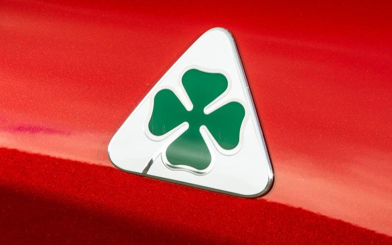 طراز ألفا روميو 33 Stradale