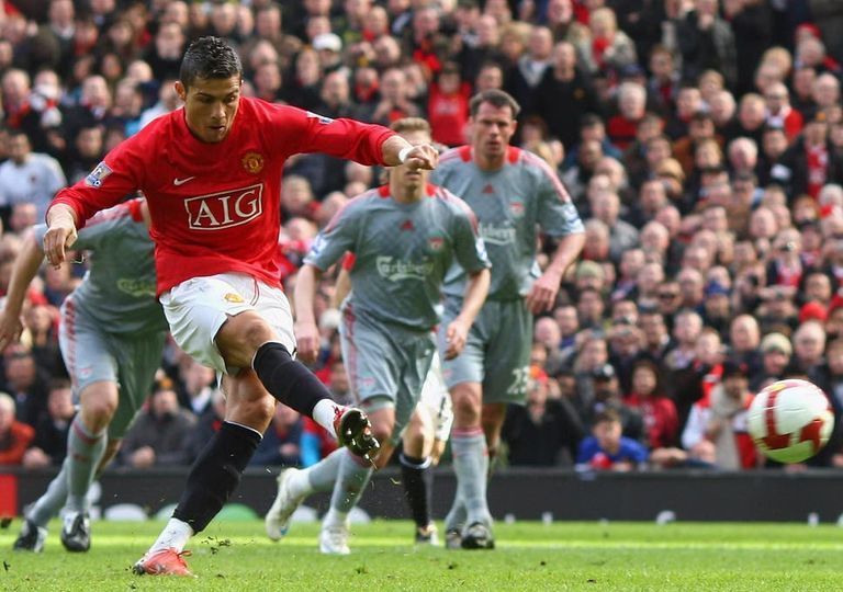 رونالدو يسجل أمام ليفربول كريستيانو رونالدو ومحمد صلاح