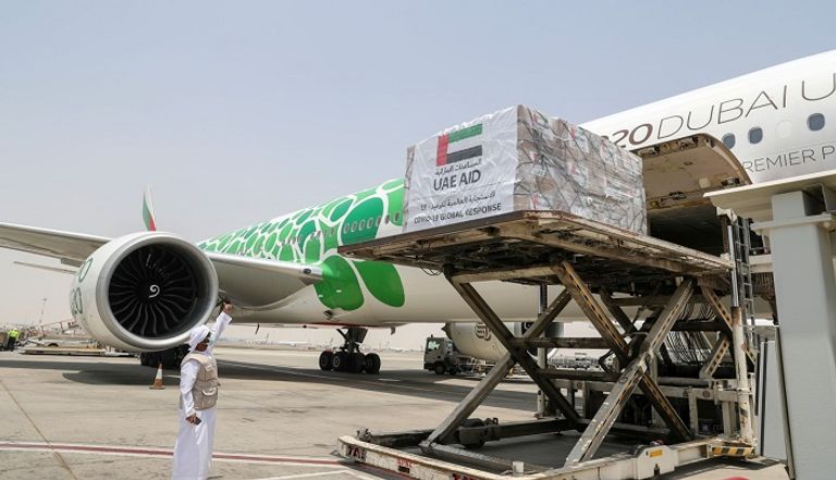 طائرة مساعدات طبية إماراتية إلى إيران