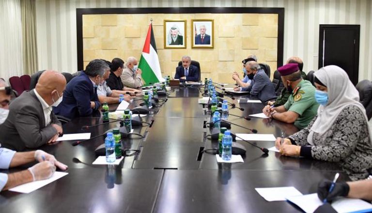 اشتية يترأس اجتماع الحكومة الفلسطينية