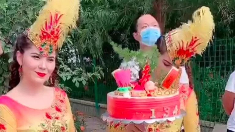 سيتي خلال الاحتفال بميلادها الـ134