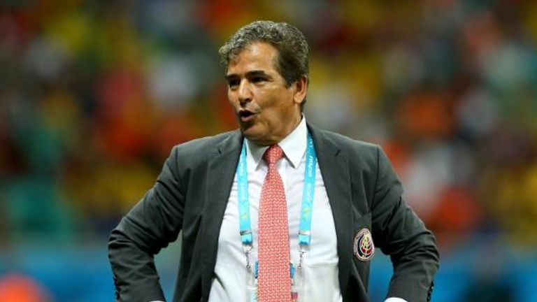 بينتو المرشح لتدريب الإمارات